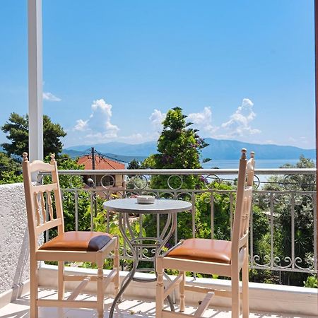 Alexandros B Hotel Nikiana Exterior photo